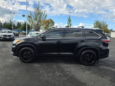 Used 2016 Toyota Highlander Limited image 2