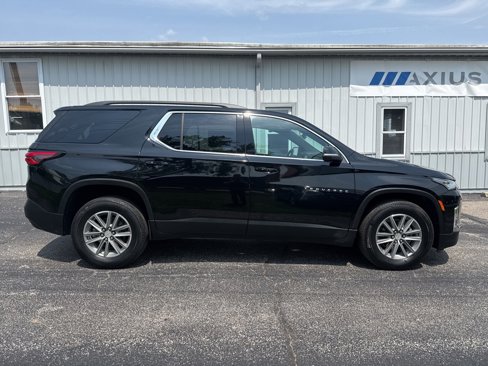 Used 2022 Chevrolet Traverse LT image 8