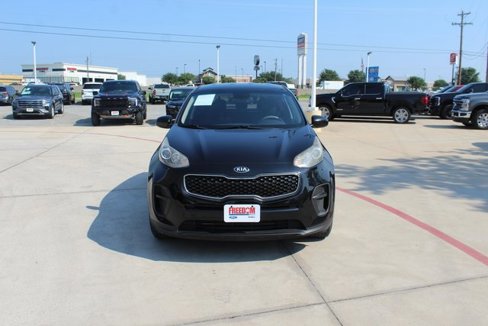 Used 2018 Kia Sportage LX image 2