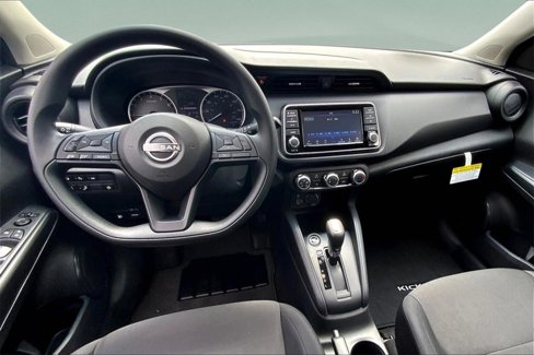 New 2025 Nissan Kicks S image 6