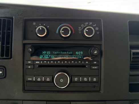 Used 2021 Chevrolet Express 3500 w/ Power Convenience Package image 13