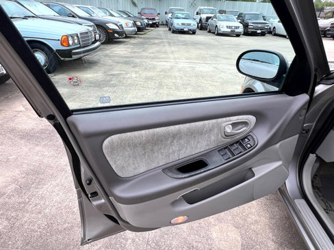 Used 2000 Nissan Maxima SE image 20