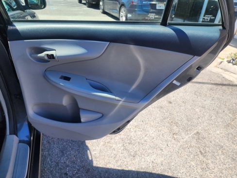 Used 2013 Toyota Corolla L image 16