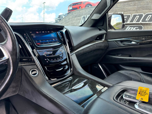Used 2015 Cadillac Escalade ESV Platinum image 11