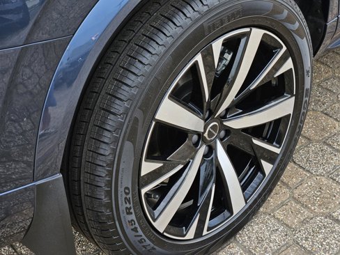 New 2026 Volvo XC90 B5 Core image 9