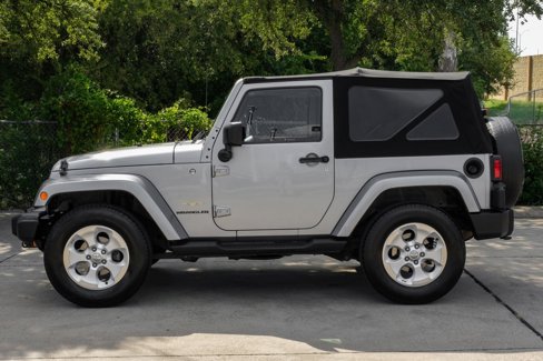 Used 2013 Jeep Wrangler Sahara w/ Dual Top Group image 16