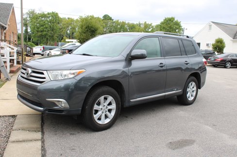 Used 2013 Toyota Highlander 4WD image 2