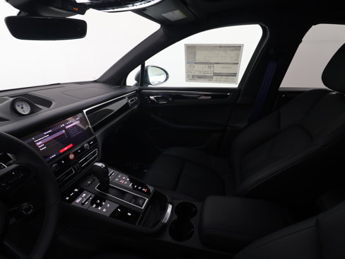 New 2025 Porsche Macan Turbo image 14