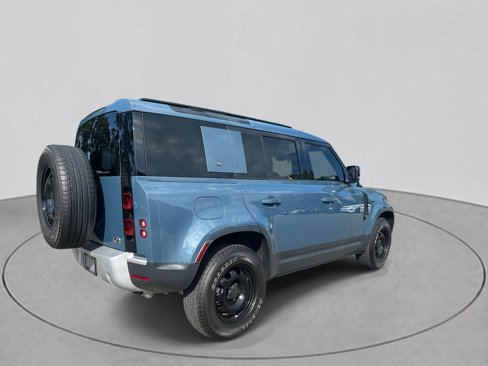 Used 2020 Land Rover Defender 110 image 6