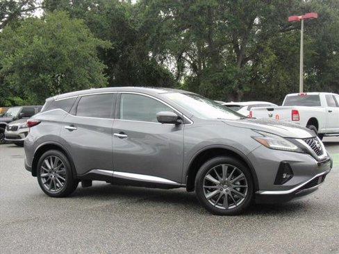 Used 2021 Nissan Murano SV w/ SV Special Edition Package image 2