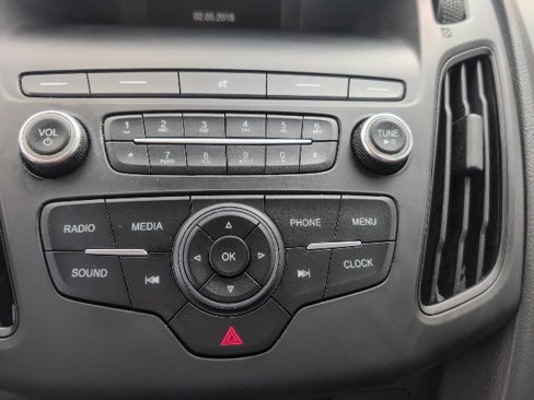 Used 2018 Ford Focus S image 23