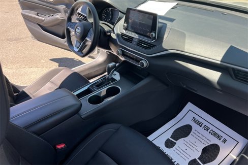 Used 2022 Nissan Altima 2.5 SV image 22
