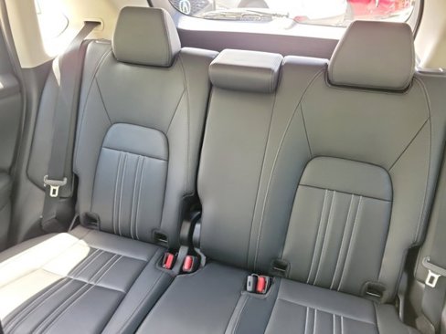 Used 2023 Honda HR-V EX-L image 9