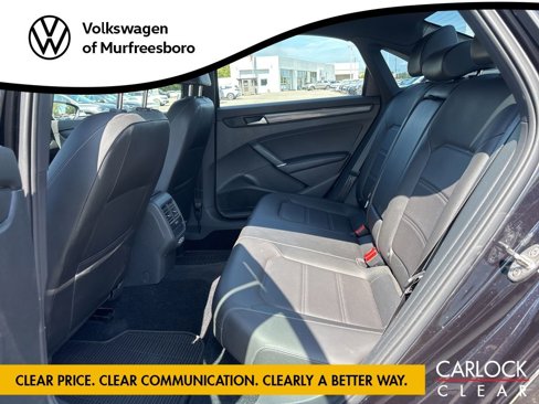 Used 2021 Volkswagen Passat 2.0T R-Line image 25