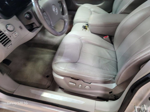 Used 2009 Cadillac DTS w/ Sun And Sound Package image 20
