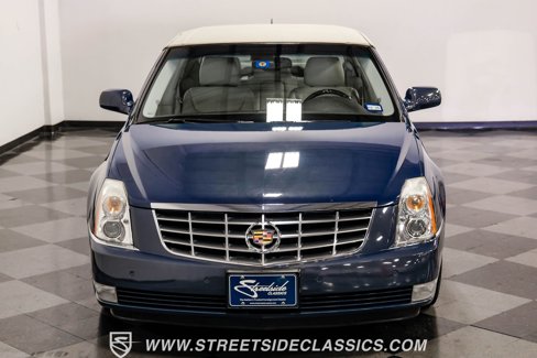 Used 2008 Cadillac DTS Luxury III image 34