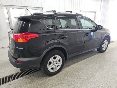 Used 2013 Toyota RAV4 LE image 6