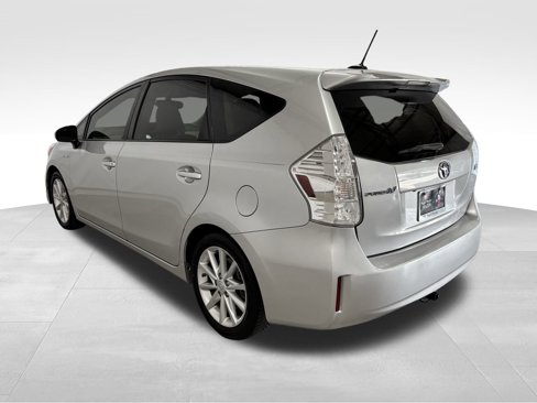 Used 2014 Toyota Prius V image 8