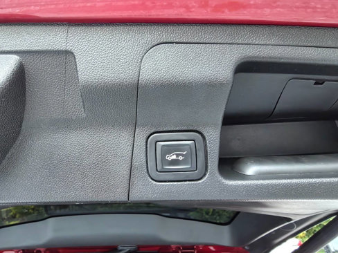 Used 2020 GMC Acadia SLT w/ LPO, Floor Liner Package image 31