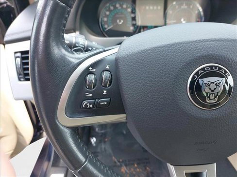 Used 2014 Jaguar XF 3.0 image 16