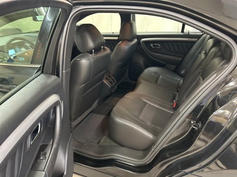 Used 2015 Ford Taurus SEL w/ Equipment Group 201A image 8