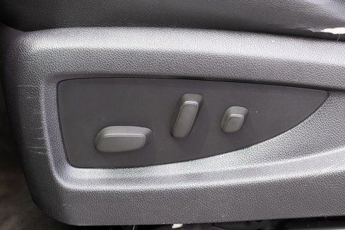 Used 2015 Chevrolet Tahoe LT image 12