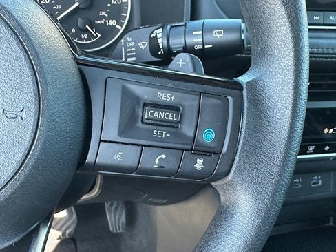 Used 2023 Nissan Rogue SV image 25