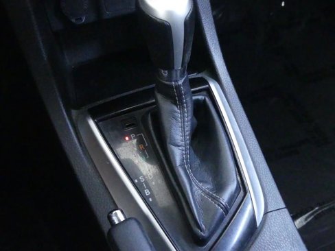 Used 2018 Toyota Corolla LE image 15