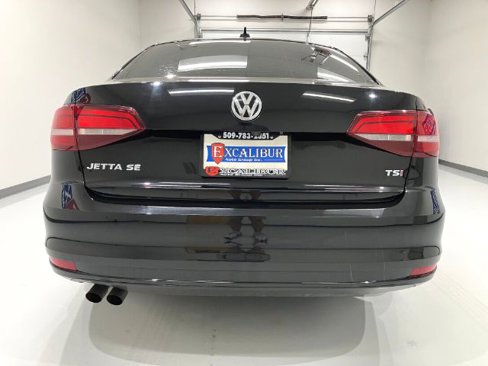 Used 2017 Volkswagen Jetta SE image 21