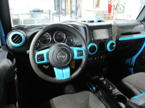 Used 2018 Jeep Wrangler Unlimited Sport image 11