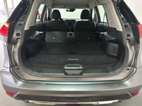 Used 2019 Nissan Rogue S image 32