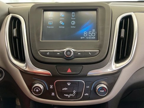 Used 2018 Chevrolet Equinox LS image 17