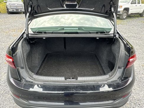 Used 2024 Volkswagen Jetta Sport image 24