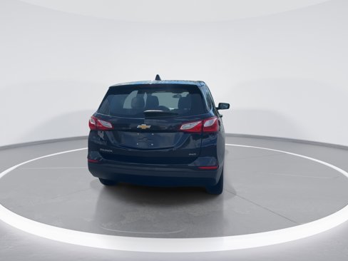 Used 2021 Chevrolet Equinox LS image 8