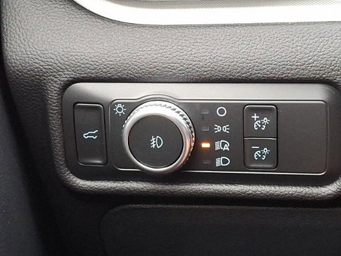 Certified 2022 Ford Explorer XLT w/ Equipment Group 202A image 26