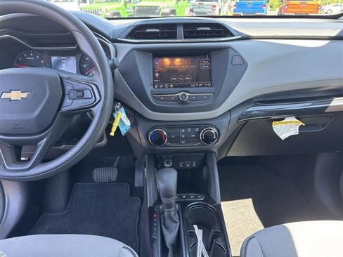 Used 2023 Chevrolet TrailBlazer LS image 14