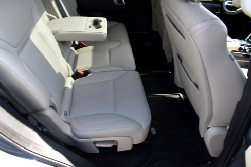 Used 2019 Land Rover Discovery HSE image 29