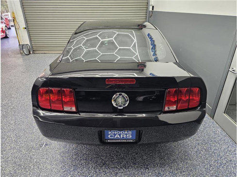 Used 2007 Ford Mustang Coupe image 4