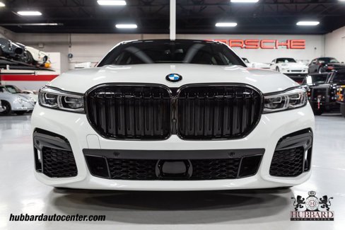Used 2022 BMW 750i xDrive w/ M Sport Package image 14