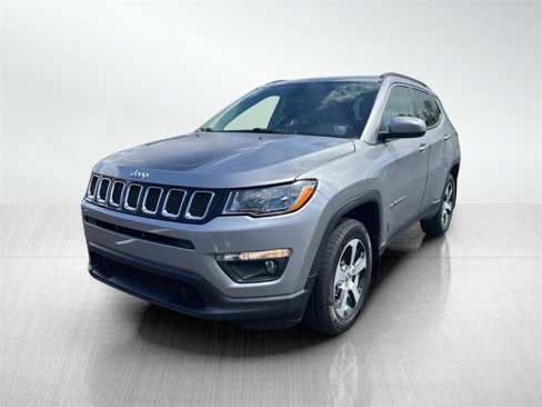 Used 2018 Jeep Compass Latitude image 2