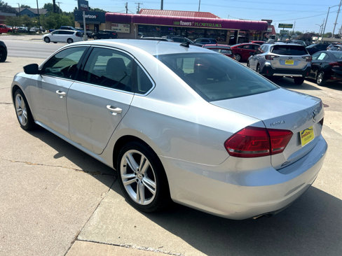 Used 2014 Volkswagen Passat TDI SE image 5