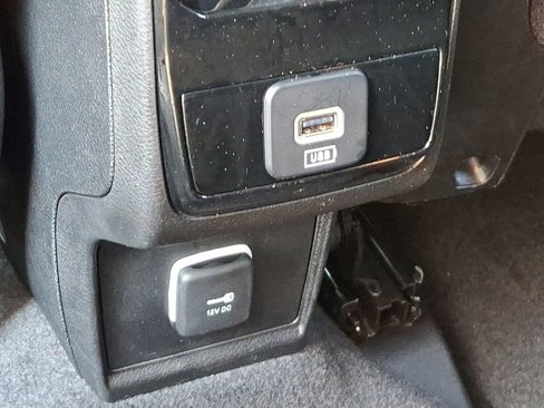 Used 2024 Jeep Compass Limited image 11