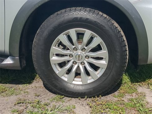 Used 2018 Nissan Armada SV image 11