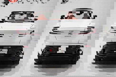 Used 2019 Aston Martin DB11 Volante image 3