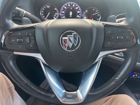 Used 2022 Buick Enclave Premium image 17