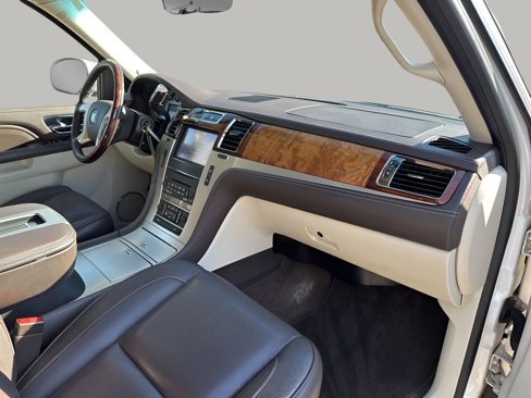 Used 2013 Cadillac Escalade Platinum image 14