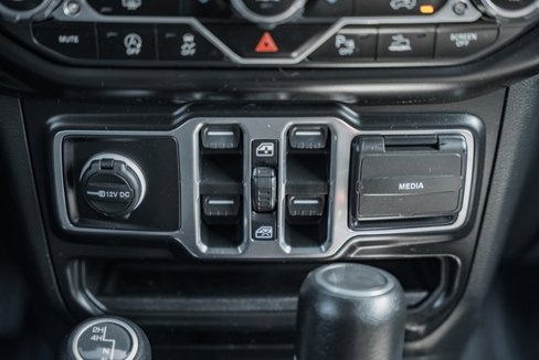 Used 2021 Jeep Wrangler Unlimited Sport image 24