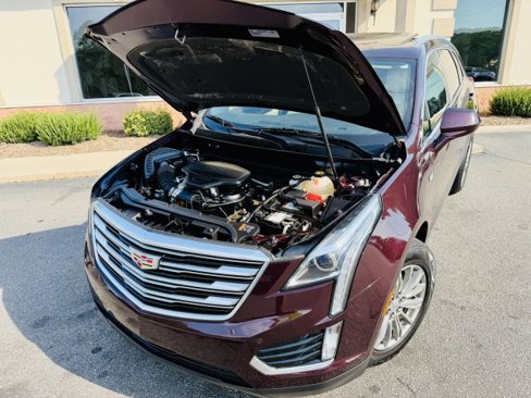 Used 2018 Cadillac XT5 Luxury w/ Driver Awareness Package image 18