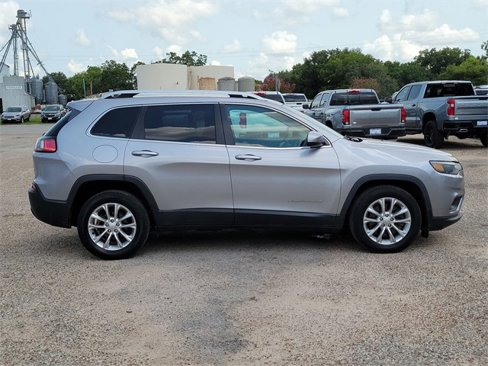 Used 2019 Jeep Cherokee Latitude w/ Popular Appearance Group image 35