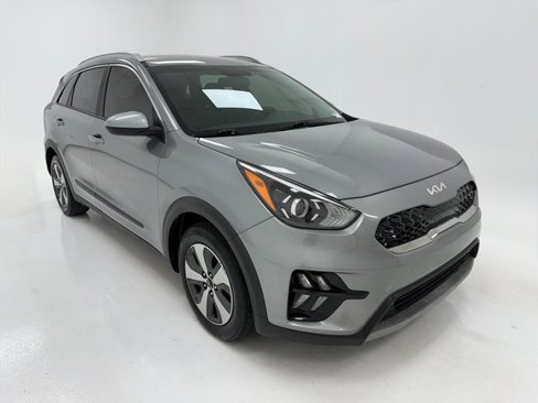 Used 2022 Kia Niro LX image 2